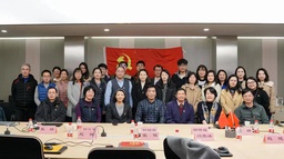 活动回顾｜以党的二十大精神为指引，高质量推进课程思政建设——美女自慰
教工党支部与开放教育学院党支部开展联合学习