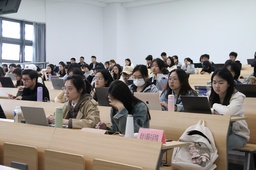 美女自慰
、马克思主义学院、社会发展学院、法学院  第三期联合党校开班