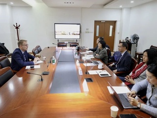 活动回顾｜欧盟驻华代表团政务、媒体与信息处处长史明宽先生到访美女自慰
